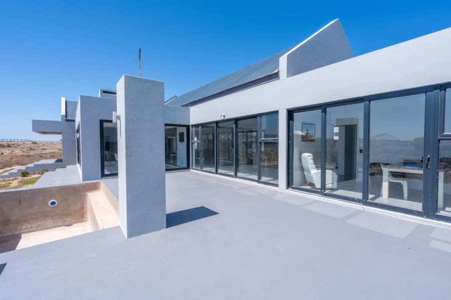 3 Bedroom Property for Sale in Oliphantskop Western Cape